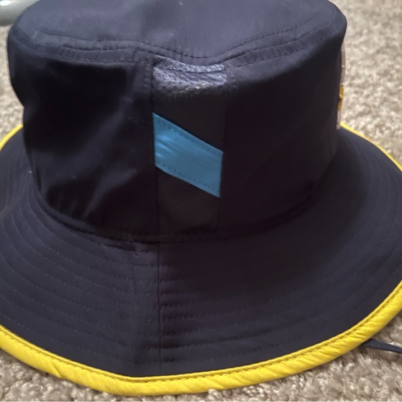 Phillies Bucket Hat - Picture 2 of 7